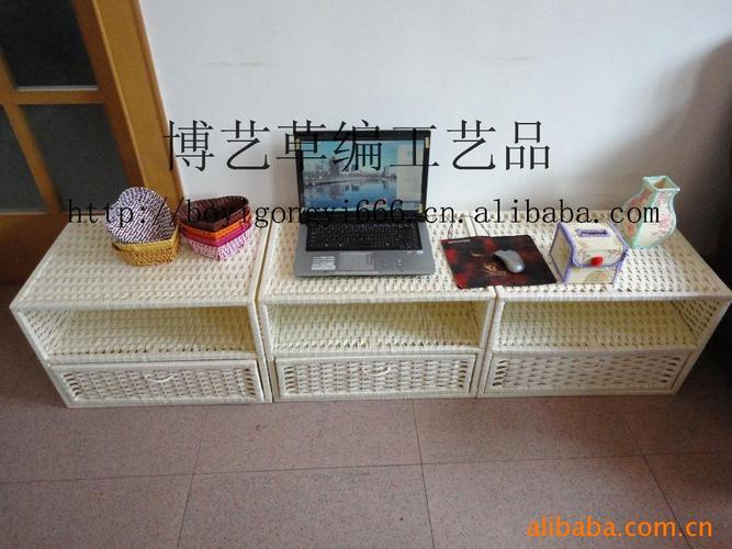 厂价生产批发草编工艺品,编织日用品,草编筐